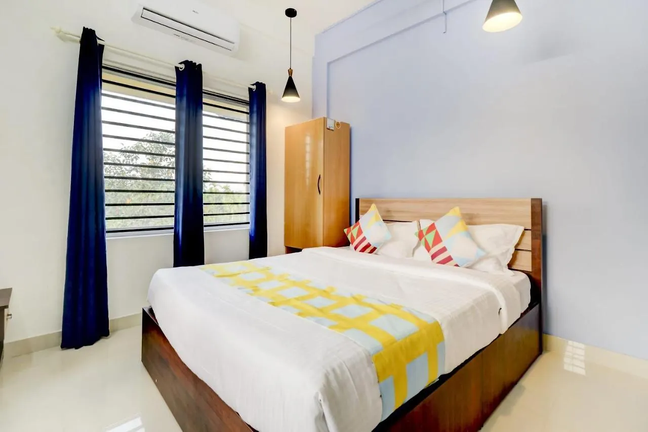 Oyo Home 78041 Luxurious Stay Sastha Homes 印度
