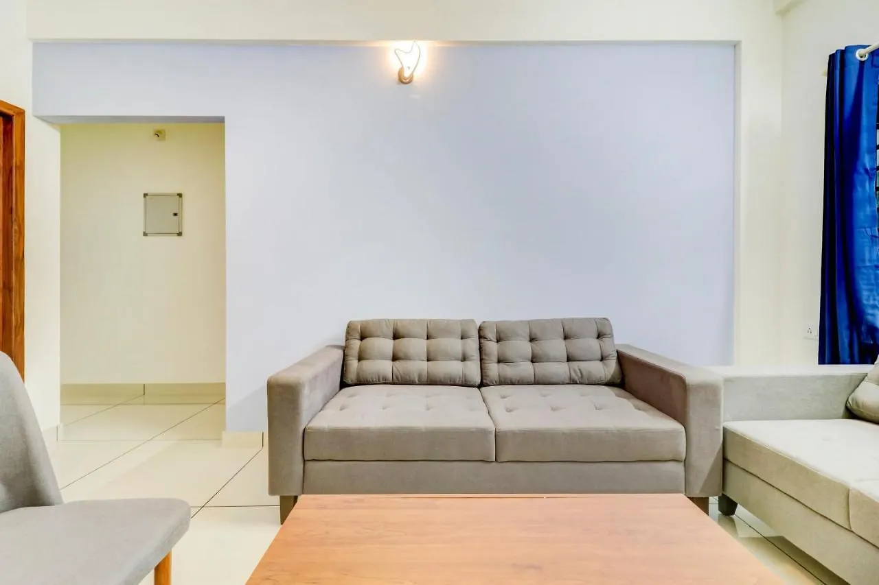 *** Guest house Oyo Home 78041 Luxurious Stay Sastha Homes India