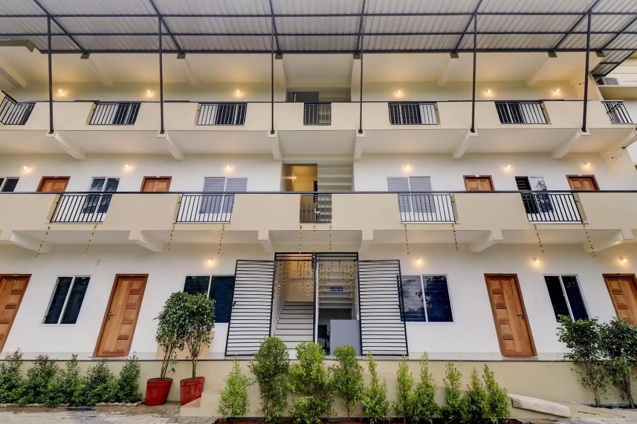 Guest house Oyo Home 78041 Luxurious Stay Sastha Homes
